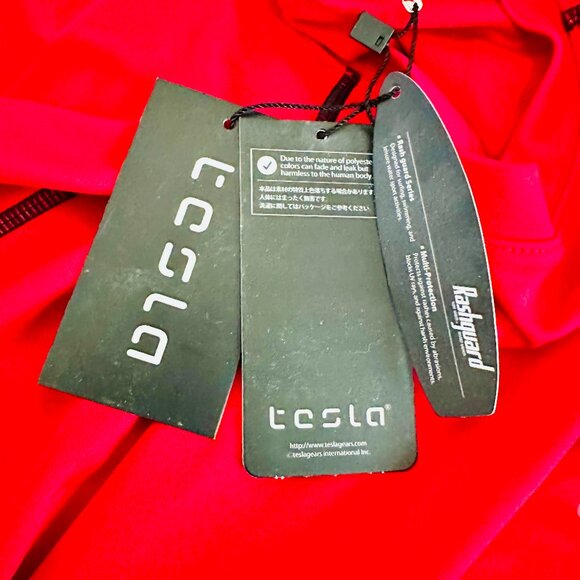 TESLA COLORBLOCK RED AND BLACK SHORT SLEEVE CREW NECK RASH GUARD SHIRT - Picture 5 of 5